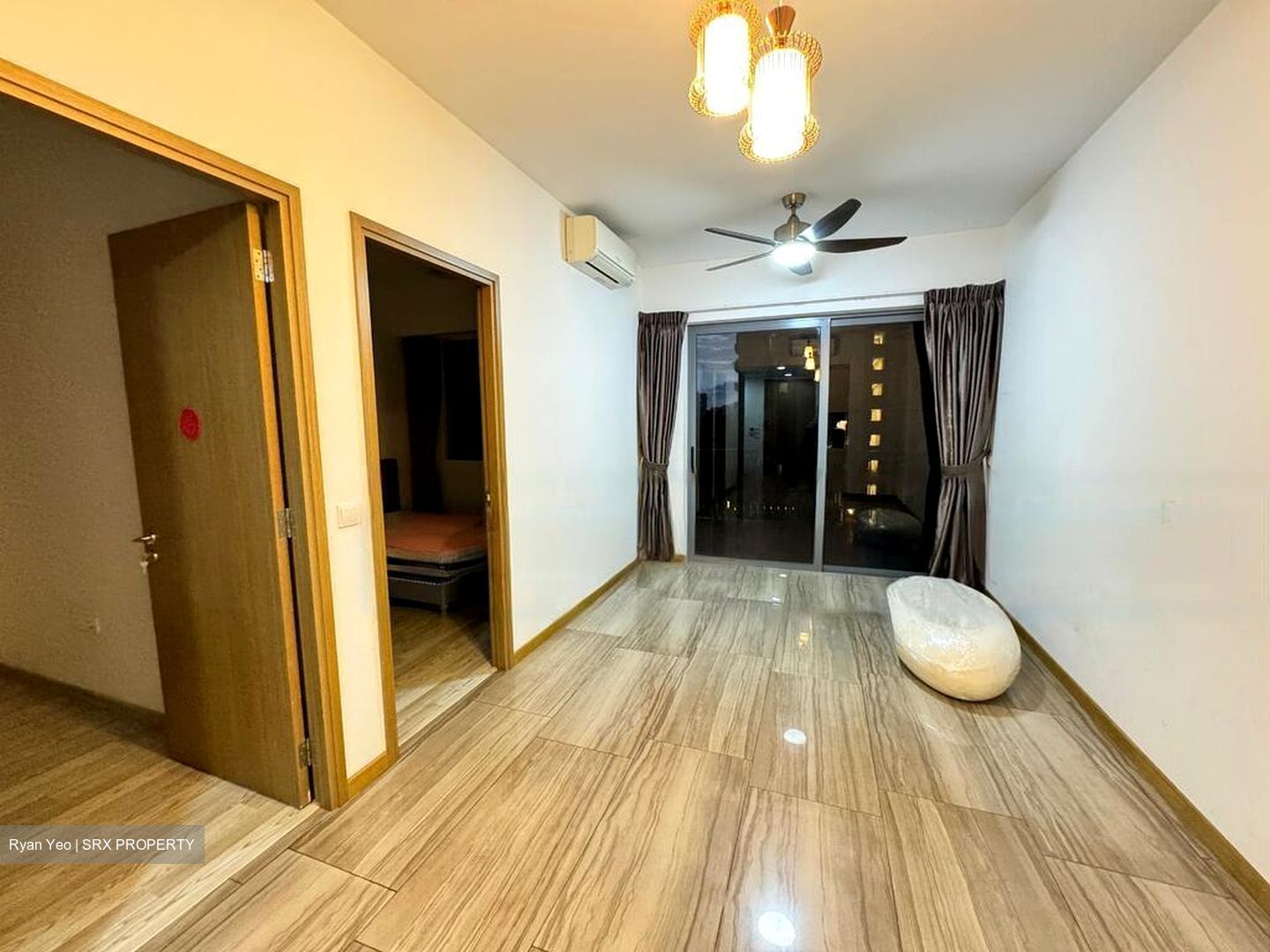 Lakeville (D22), Condominium #557243201
